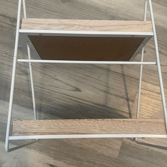 2 Tiered shelf with Star detail, see dimensions in pics - Picture 9 of 11